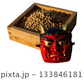 節分「鬼の面と福豆」年中行事（背景透過,キリヌキ） 133846181