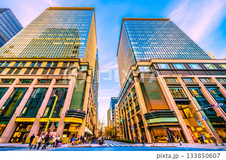 日本の東京都市景観 師走。コレド室町1やコレド室町3などを望む。今年もあと僅か、新時代へ＝1日 133850607