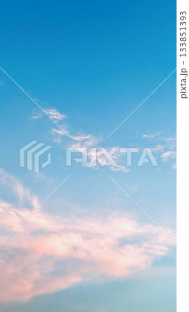 【景色】夕焼けの空 133851393