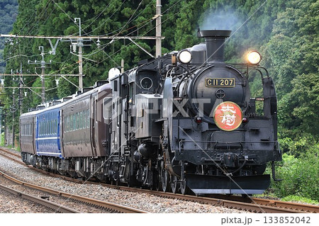 【東武】C11形＋14系「SL大樹」（鬼怒川線：鬼怒川温泉〜東武ワールドスクウェア） 133852042