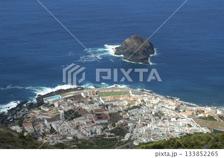 aerial image of a coastal town 133852265