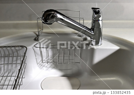 住宅設備キッチン水栓浄水器内蔵型 住宅設備キッチン水栓浄水器内蔵型 133852435