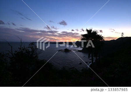 尾ヶ崎ウィングの夕暮れ時の風景 133857985