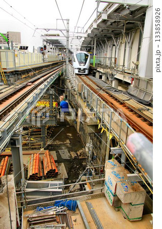 新しい『下り線ホーム』の使用開始を直前に控えた【とうきょうスカイツリー駅】 133858926