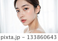 綺麗な女性のビューティーイメージ 133860643