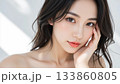 綺麗な女性のビューティーイメージ 133860805