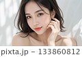綺麗な女性のビューティーイメージ 133860812