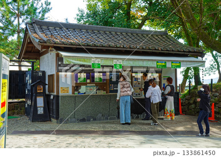 犬山城　入場券売り場 133861450