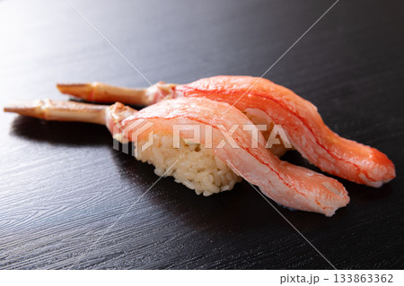 美味しい生本ずわい蟹の握り鮨 133863362