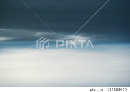 秋の白馬村どんぐりパノラマ展望台から雲海を望む 133863620