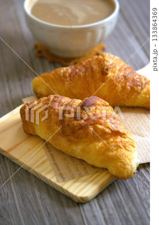 クロワッサン 133864369