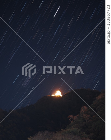 紅葉の金華山と星景写真 紅葉の金華山と星景写真 133867723