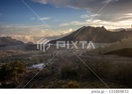 Volcanic mountains, Tenerife, Spain Volcanic mountains, Tenerife, Spain 133869633