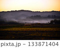 里山、晩秋の夕暮れ 133871404