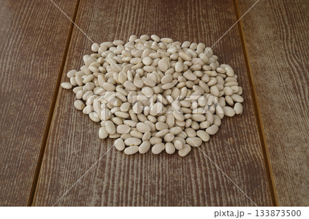 white kidney beans on black background white kidney beans on black background 133873500
