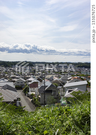 初夏の静岡県菊川市の街並み 133876725
