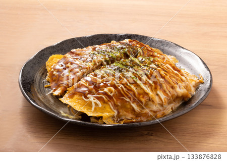 チーズ入り 広島風お好み焼き チーズ入り 広島風お好み焼き 133876828