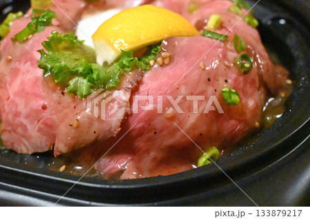 ローストビーフ丼 ローストビーフ丼 133879217