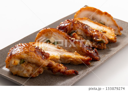 チキンのアスパラチーズロール焼き 133879274