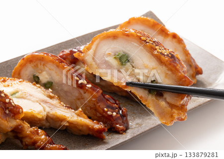 チキンのアスパラチーズロール焼き 133879281