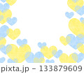 青と黄色のハート模様のイラスト背景 133879609