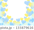 青と黄色のハート模様のイラスト背景 133879616