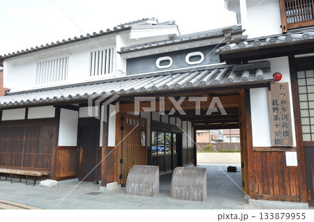 たつの市城下町の風景 133879955