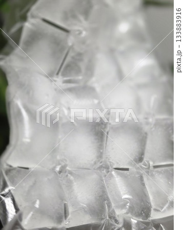 Clear Plastic Ice Cube Bags with Condensation 133883916