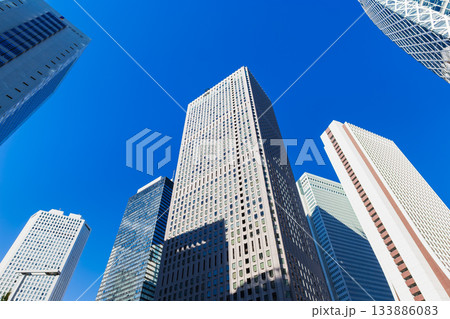 都市風景・高層ビル・ビジネスイメージ 新宿副都心 都市風景・高層ビル・ビジネスイメージ 新宿副都心 133886083