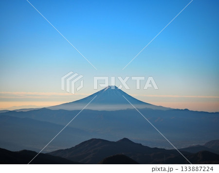 日の出から数十分後、いい夫婦の日の富士山(20251122070609) 日の出から数十分後、いい夫婦の日の富士山(20251122070609) 133887224