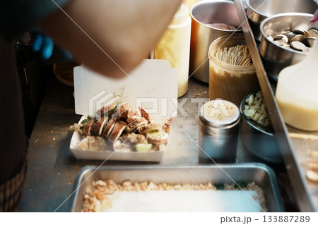 台湾の夜市の景色 台湾の夜市の景色 133887289