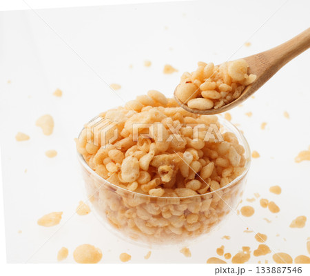 天かす　白バック 133887546