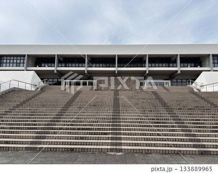 愛知県刈谷市の亀城公園にある刈谷市体育館 愛知県刈谷市の亀城公園にある刈谷市体育館 133889965