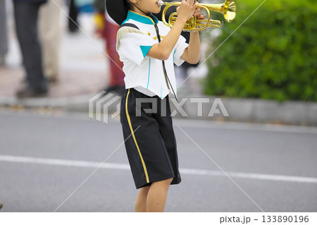 マーチングバンド パレード 楽器 マーチングバンド パレード 楽器 133890196