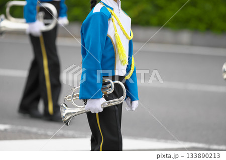 マーチングバンド パレード 楽器 マーチングバンド パレード 楽器 133890213