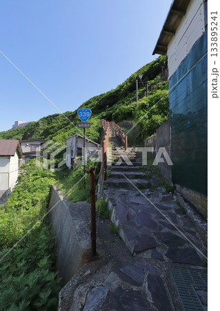 青森　外ヶ浜　竜飛崎にある階段国道（国道339号） 133895241
