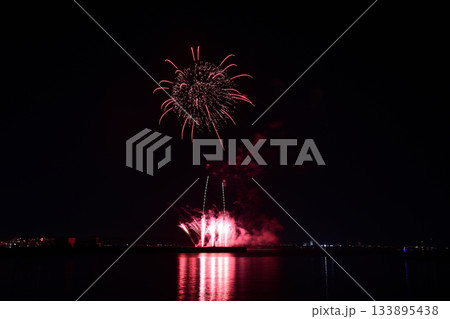 冬の宵を彩る花火　＜花火甲子園2025＞ 133895438