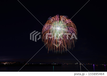 冬の宵を彩る花火　＜花火甲子園2025＞ 133895464