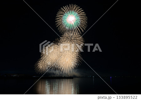 冬の宵を彩る花火　＜花火甲子園2025＞ 133895522
