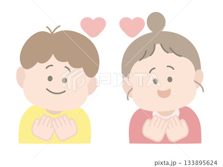 ほっと安心する男の子と女の子　ポーズ　表情 133895624