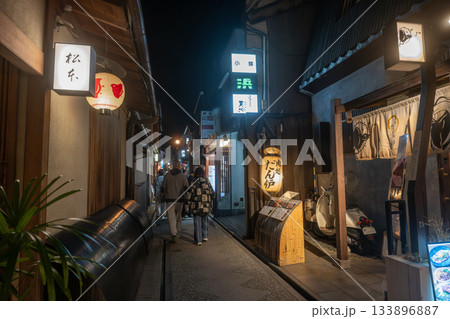 京都 先斗町 京都 先斗町 133896887