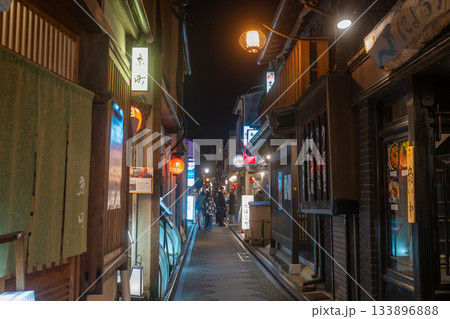 京都　先斗町 133896888