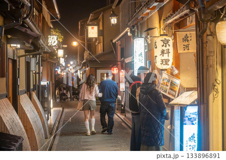 京都　先斗町 133896891