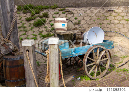 Still life in the harbor of Volendam 133898501