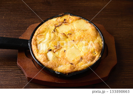 スパニッシュオムレツ スパニッシュオムレツ 133898663