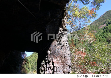 大北川隧道 秋の景観 (高知県 大川村) 大北川隧道 秋の景観 (高知県 大川村) 133899466