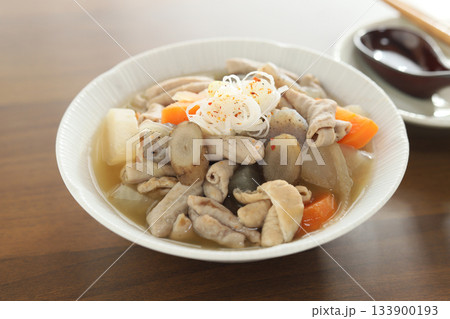 具だくさん、もつ煮 133900193
