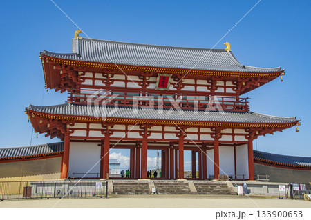奈良の観光風景 133900653