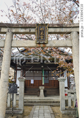 京都　本満寺の妙見宮（京都市上京区） 133904310