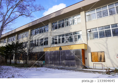 小樽市立塩谷中学校(廃校) 小樽市立塩谷中学校(廃校) 133904645
